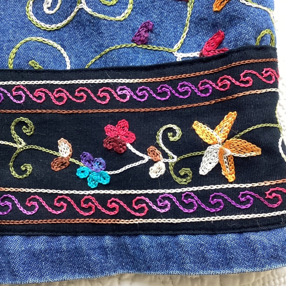 Denim Embroidered Flowers Jean Shirt Jacket Womens Size 1X Button Up Multicolor - Picture 12 of 14